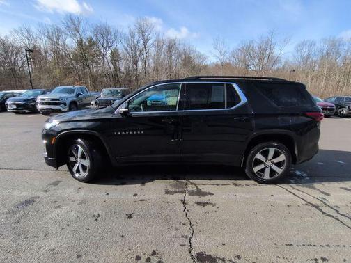 2022 Chevrolet Traverse LT Leather