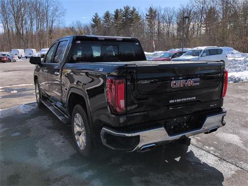 2022 GMC Sierra 1500 SLT