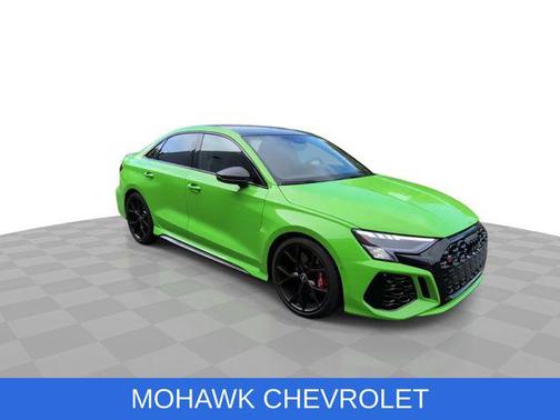 Kyalami Green 2022 Audi RS 3 TFSI quattro S tronic