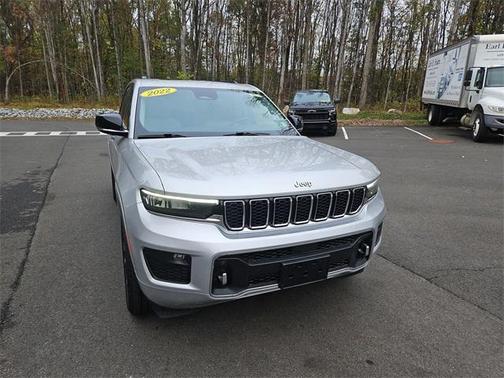 2022 Jeep Grand Cherokee Overland
