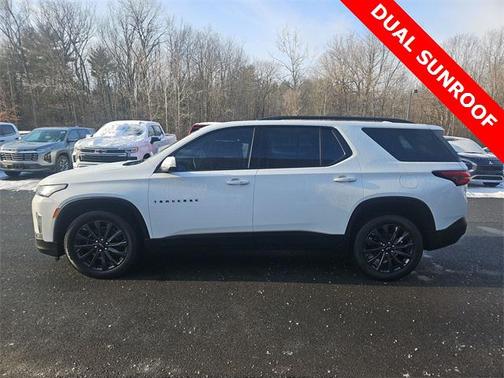 2023 Chevrolet Traverse RS