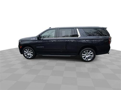 2023 Chevrolet Suburban 4WD High Country