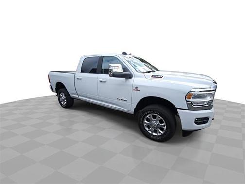 2024 RAM 2500 Laramie Crew Cab 4x4 6'4' Box