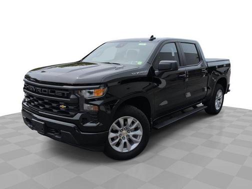 Black 2025 Chevrolet Silverado 1500 Custom