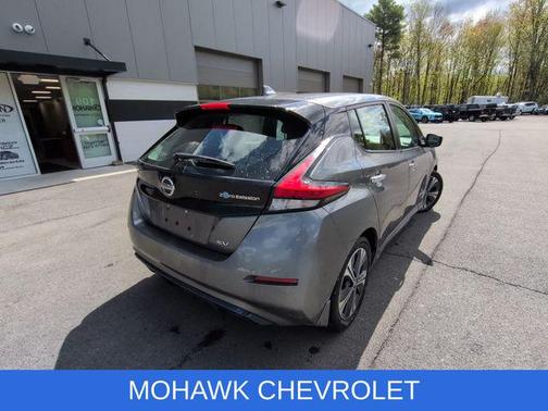 Gun Metallic 2018 Nissan Leaf SV