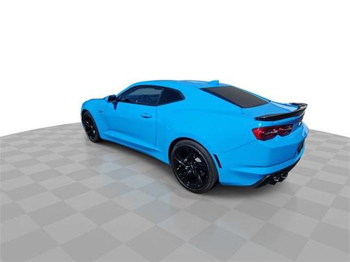 2022 Chevrolet Camaro RWD Coupe LT1