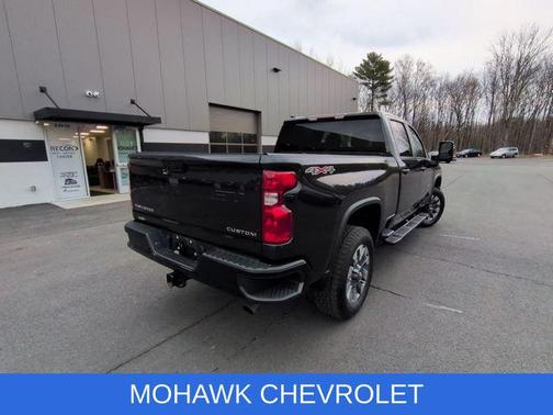 2024 Chevrolet Silverado 2500 Custom