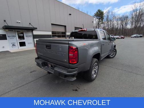 Satin Steel Metallic 2022 Chevrolet Colorado LT