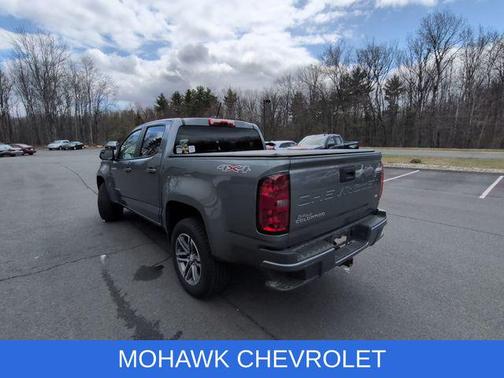 Satin Steel Metallic 2022 Chevrolet Colorado LT