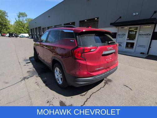 Red Quartz Tintcoat 2021 GMC Terrain SLE