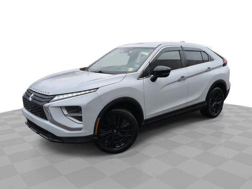 White Diamond 2022 Mitsubishi Eclipse Cross LE