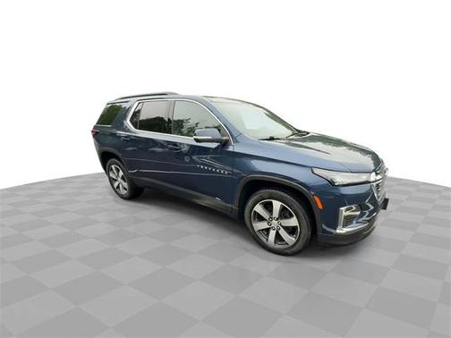 2023 Chevrolet Traverse LT Leather