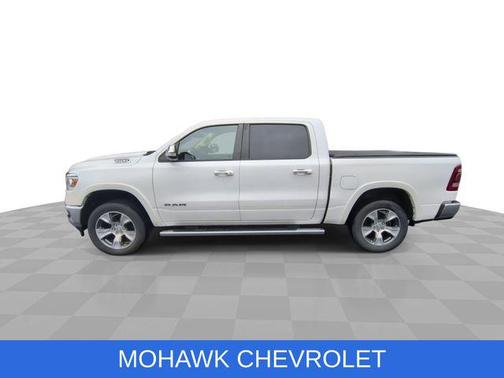 Ivory White Tri-Coat Pearlcoat 2019 RAM 1500 Laramie