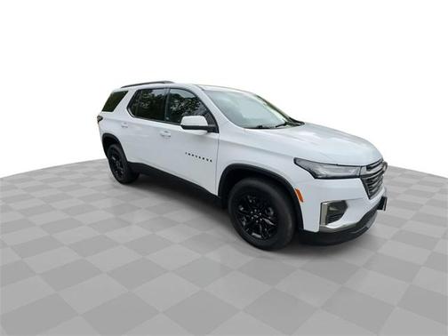 2022 Chevrolet Traverse LT Cloth