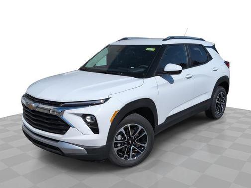Summit White 2025 Chevrolet Trailblazer LT
