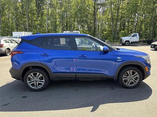 2023 Kia Seltos LX