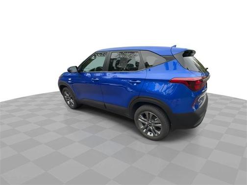 2023 Kia Seltos LX