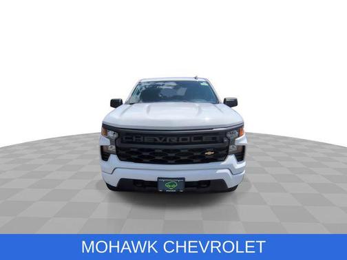 Summit White 2024 Chevrolet Silverado 1500 Custom