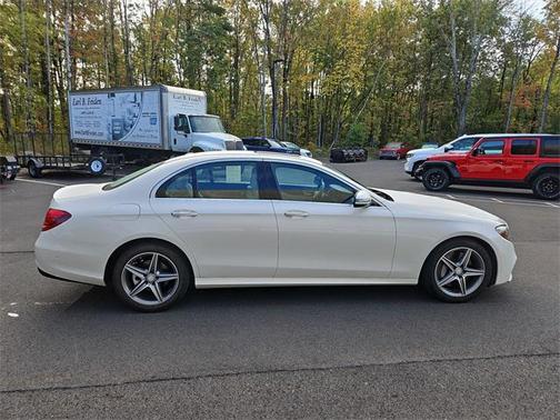 2017 Mercedes-Benz E-Class 4MATIC