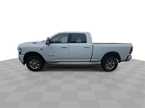2024 RAM 2500 Laramie Crew Cab 4x4 6'4' Box