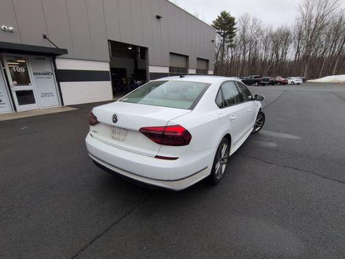 2018 Volkswagen Passat 2.0T S