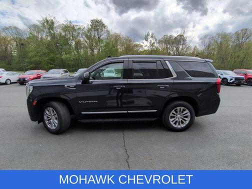 Titanium Rush Metallic 2023 GMC Yukon SLT