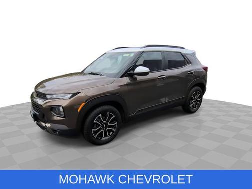 Zeus Bronze Metallic 2022 Chevrolet Trailblazer ACTIV