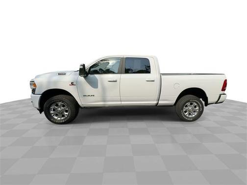 2024 RAM 2500 Laramie Crew Cab 4x4 6'4' Box