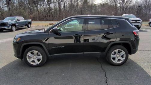 Diamond Black Crystal Pearlcoat 2023 Jeep Compass Sport