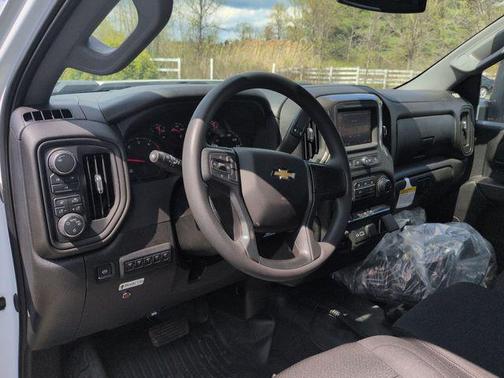 Summit White 2025 Chevrolet Silverado 3500 WT