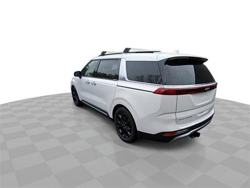 2022 Kia Carnival SX