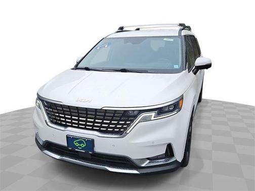 2022 Kia Carnival SX