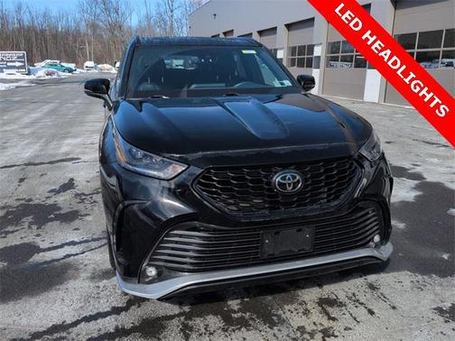 2022 Toyota Highlander XSE