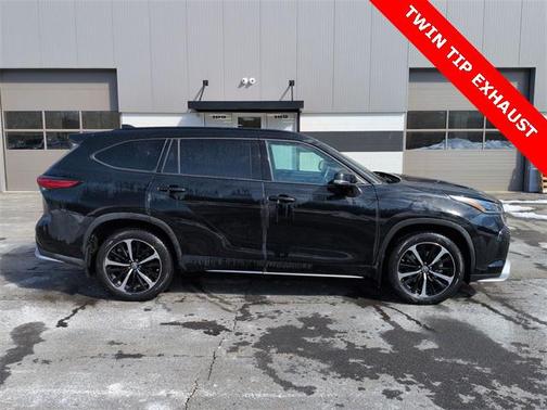 2022 Toyota Highlander XSE