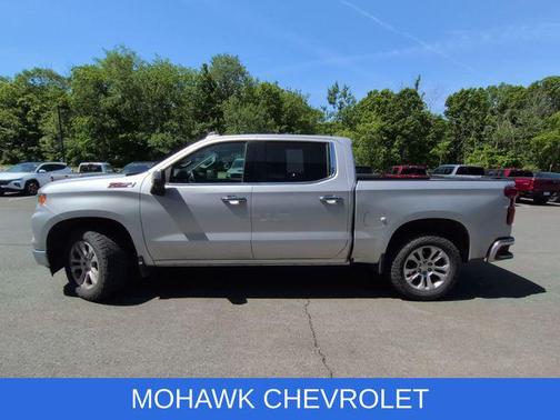 Silver Ice Metallic 2022 Chevrolet Silverado 1500 LTZ