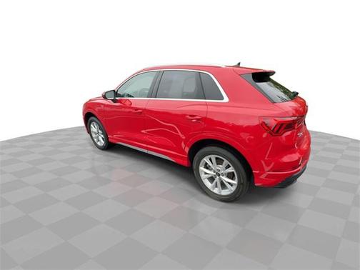 2024 Audi Q3 Premium 45 TFSI S line quattro Tiptronic