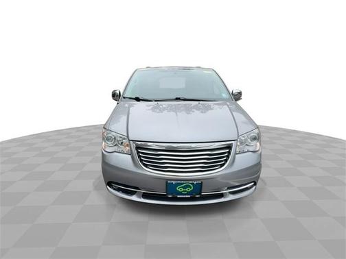 2015 Chrysler Town & Country Limited Platinum