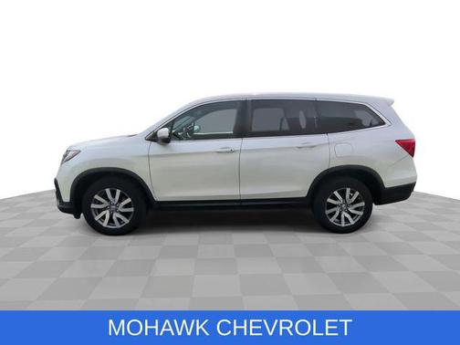 White Diamond Pearl 2019 Honda Pilot EX