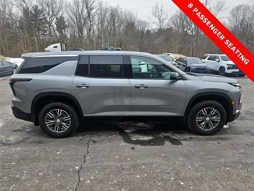 2024 Chevrolet Traverse LS