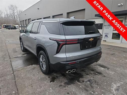 2024 Chevrolet Traverse LS