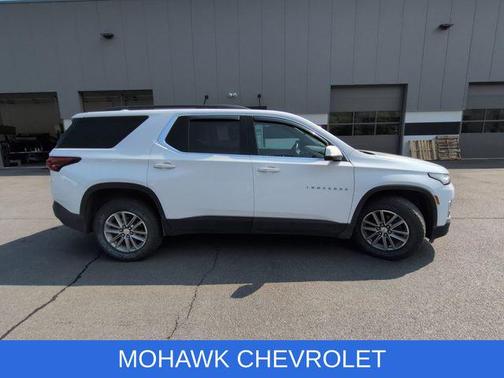 Summit White 2023 Chevrolet Traverse LT Cloth