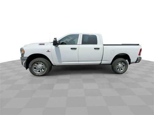 2024 RAM 2500 Tradesman Crew Cab 4x4 6'4' Box