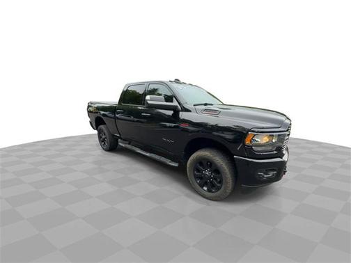 2020 RAM 2500 Big Horn Crew Cab 4X4 6'4' Box