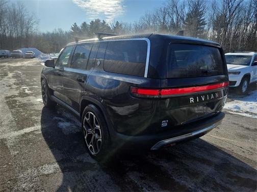 2024 Rivian R1S Adventure Dual Motor Max Pack