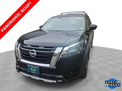 2025 Nissan Pathfinder Platinum 4WD