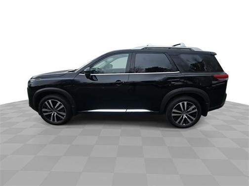 2025 Nissan Pathfinder Platinum 4WD