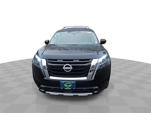 2025 Nissan Pathfinder Platinum 4WD