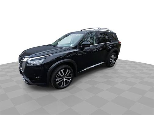 2025 Nissan Pathfinder Platinum 4WD