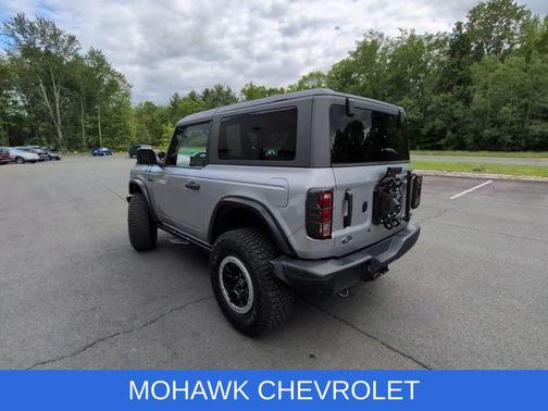 Iconic Silver Metallic 2024 Ford Bronco Black Diamond