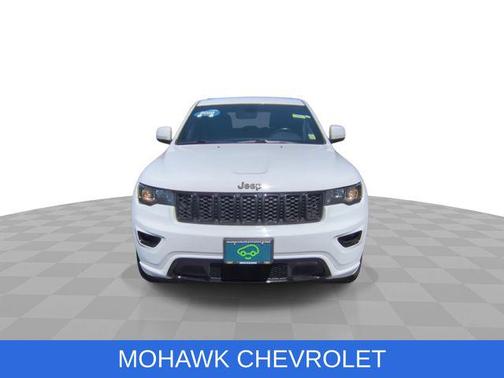 Bright White Clearcoat 2019 Jeep Grand Cherokee Altitude